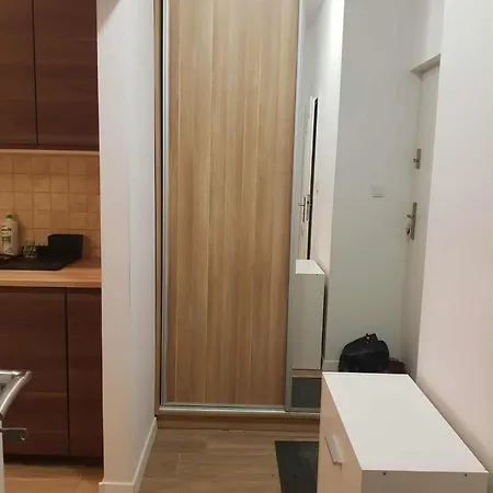 Metro Raclawicka Apartment